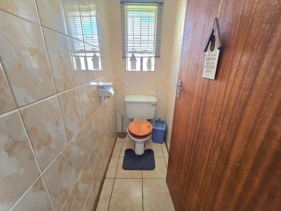 4 Bedroom Property for Sale in Panorama Free State